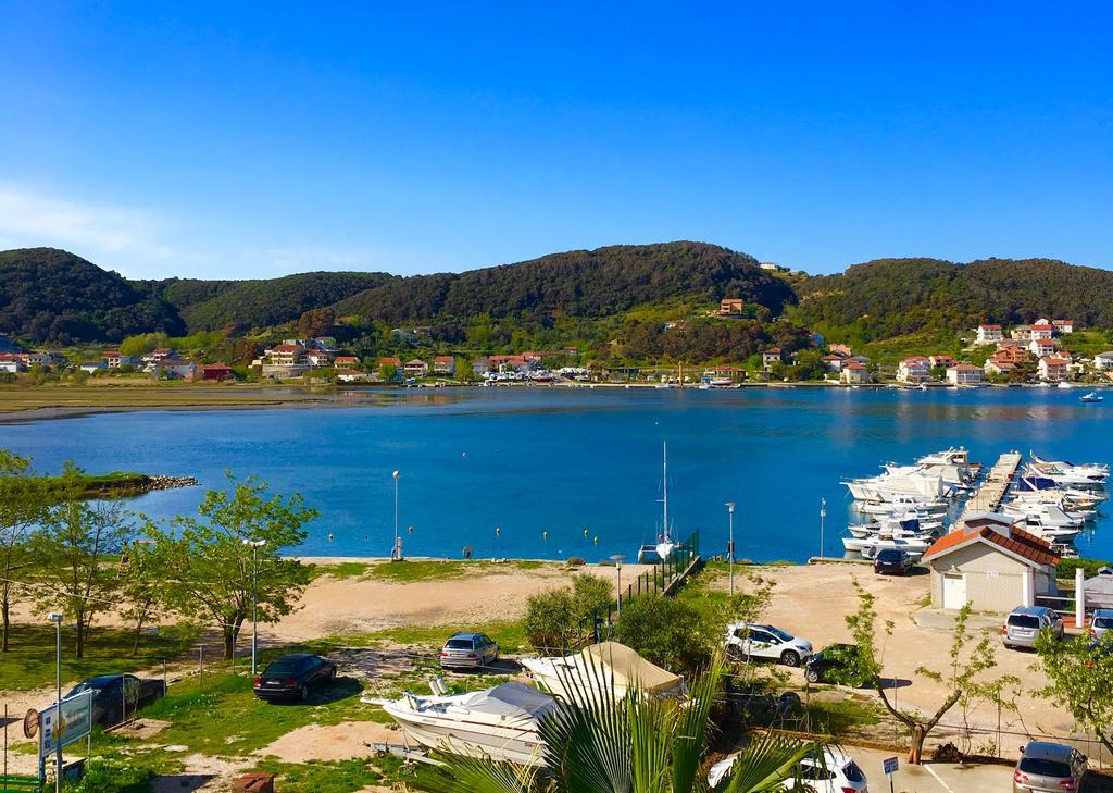 B&B Garni Toni Supetarska Draga Kültér fotó